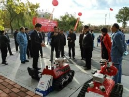 排煙機器人，滅火機器人亮相北京市全市應急救援演練